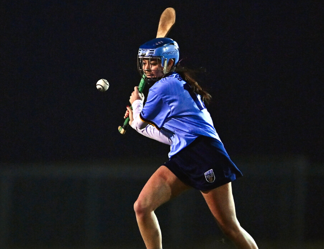 UCD camogie player mid game